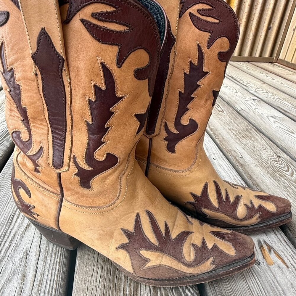 Charlie Horse two-toned cowboy boots